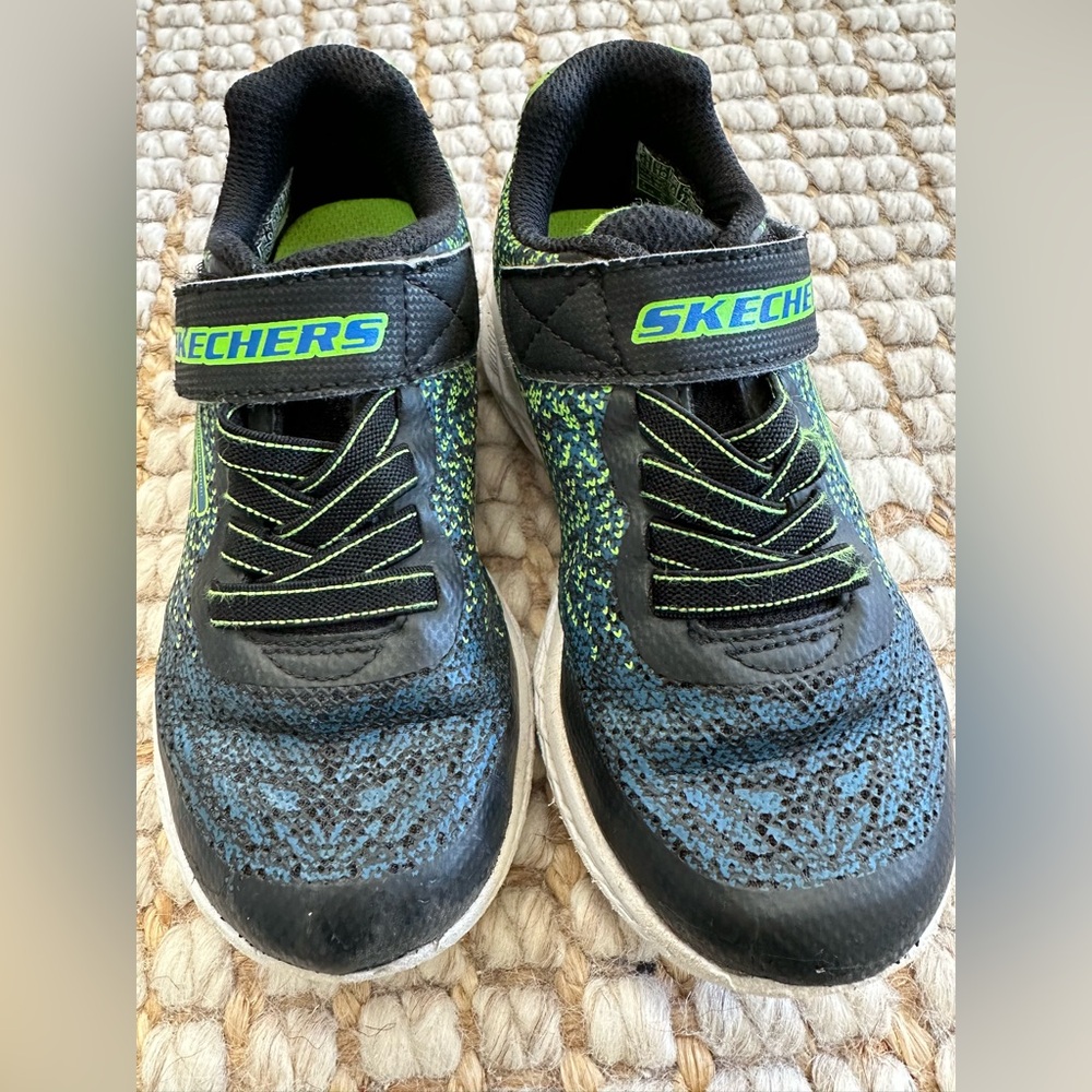 Skechers toddler boys shoes size 11